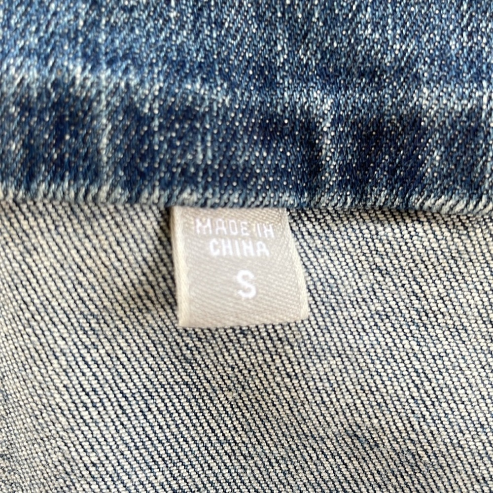 Kut from the Kloth Amelia Denim Jacket - Picture 9 of 12